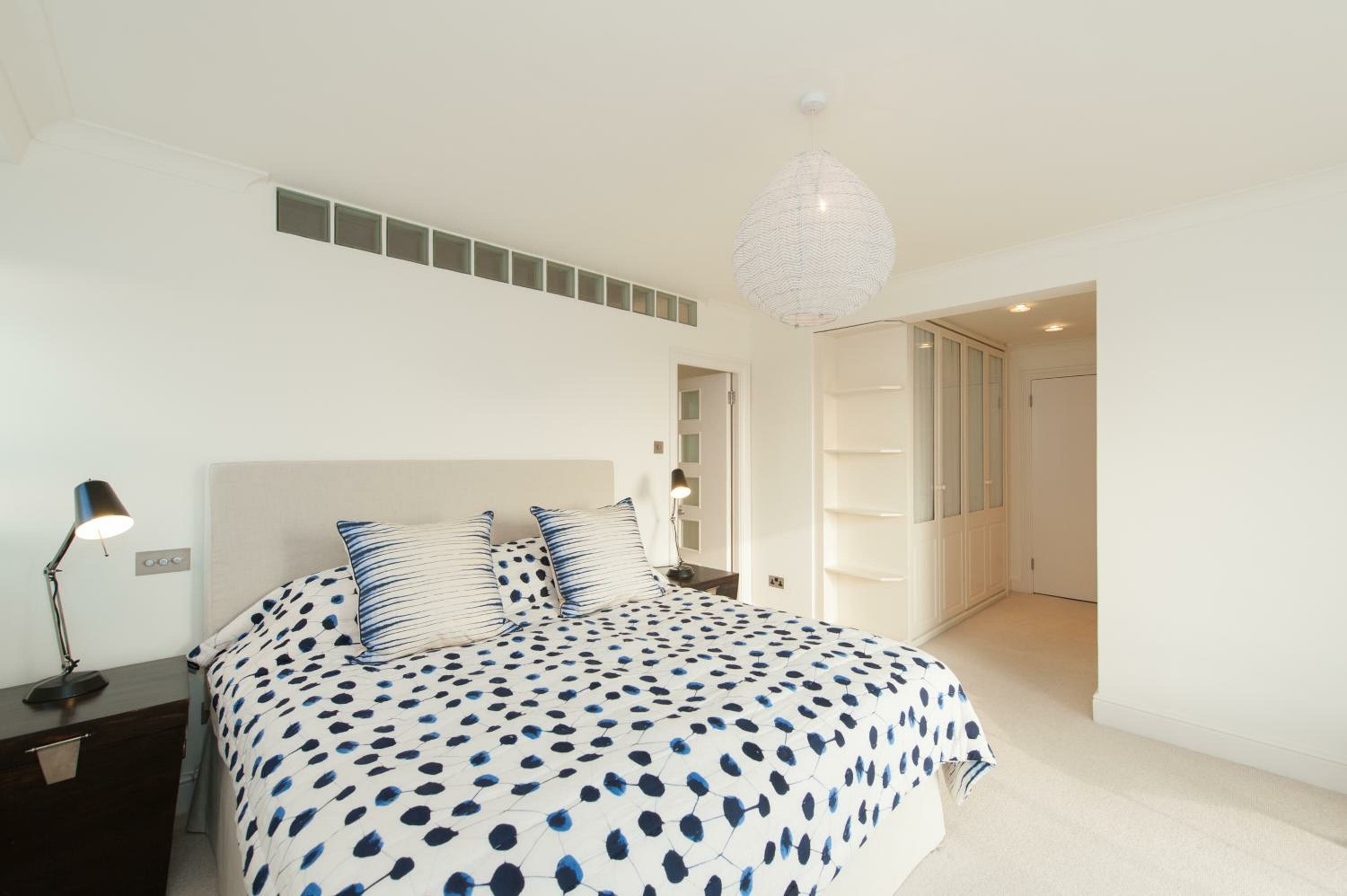 Фото Europa House Apartments