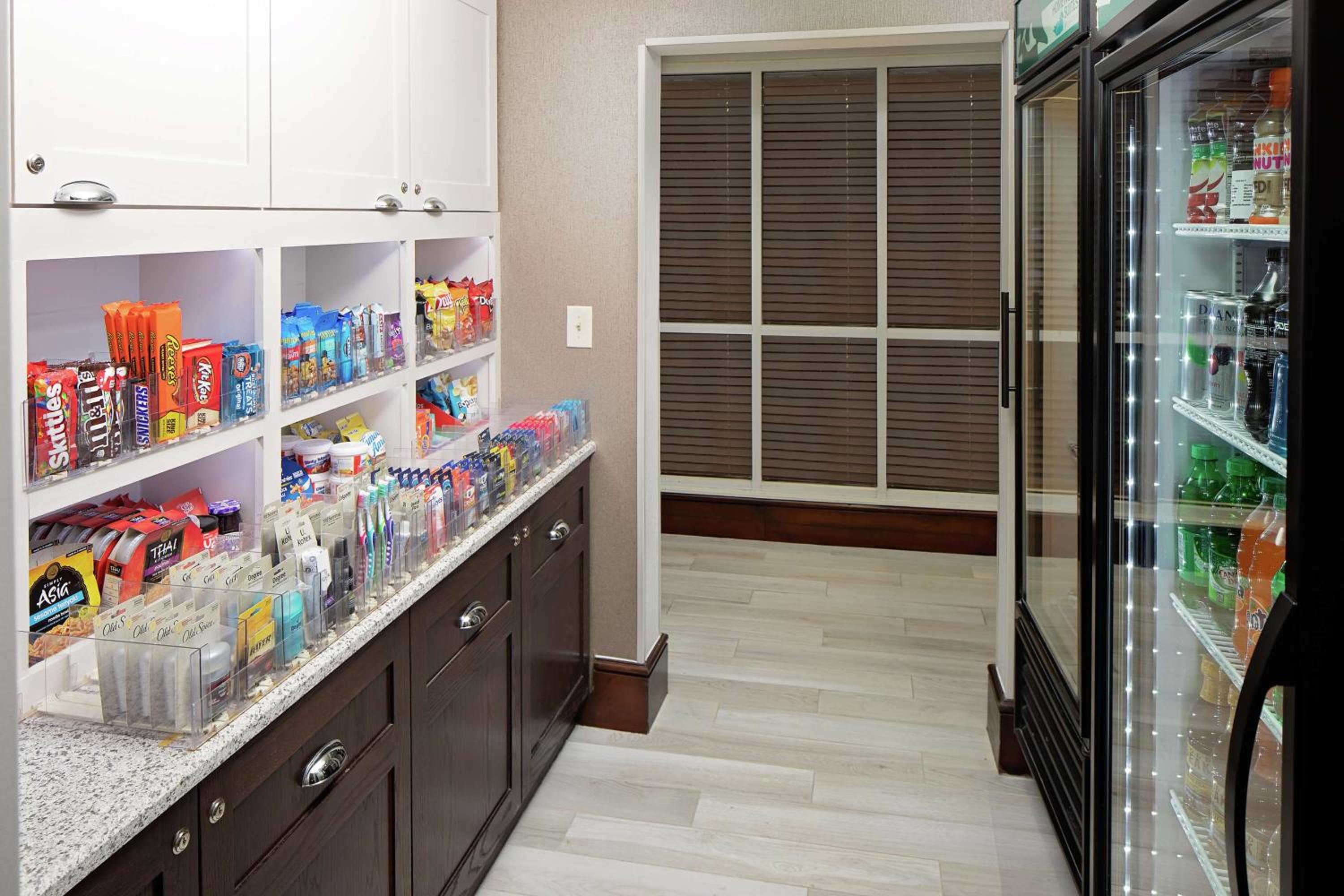 Фото Homewood Suites by Hilton Hartford-Farmington