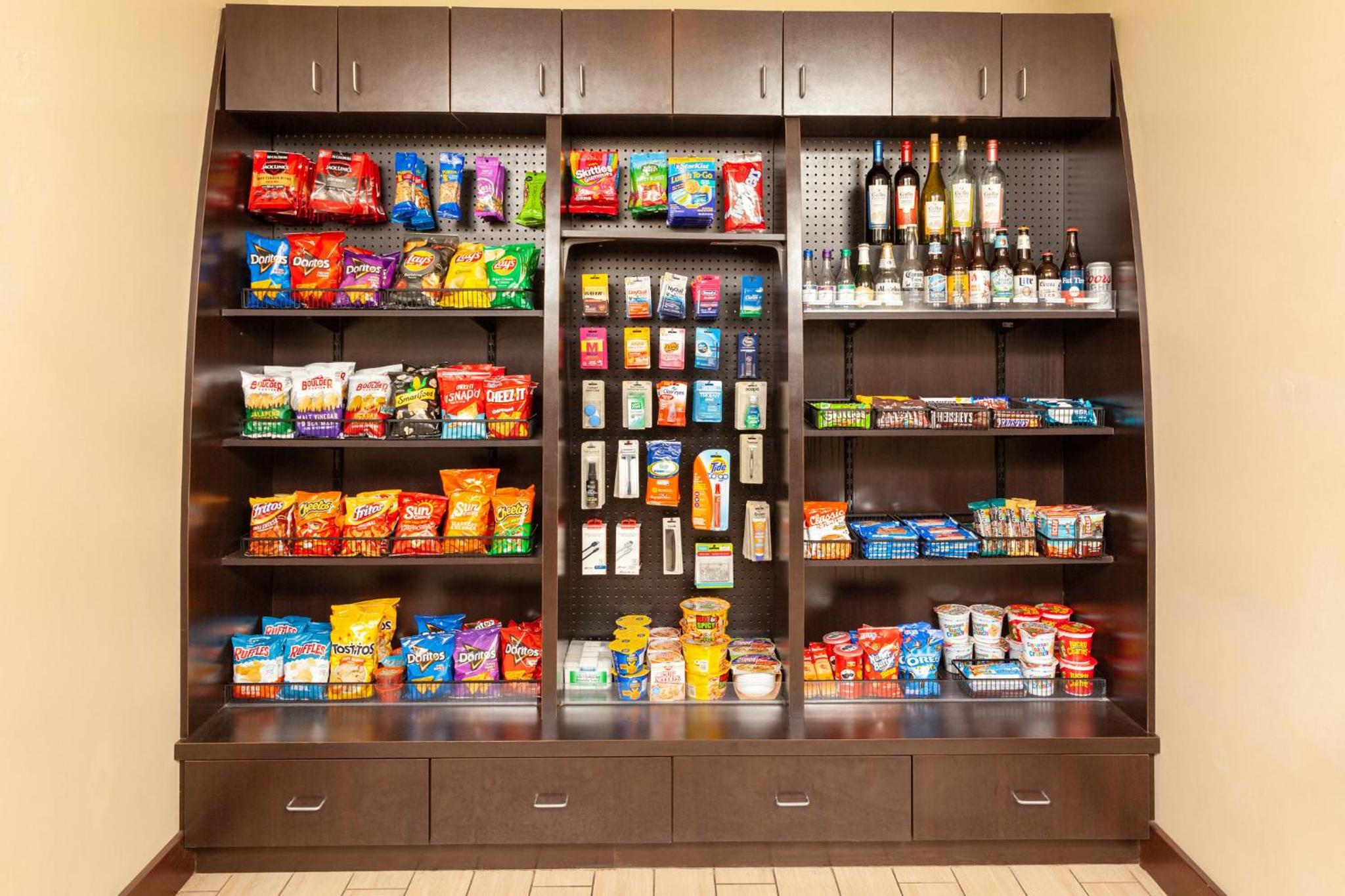 Фото Staybridge Suites Denver-Central Park, an Ihg Hotel