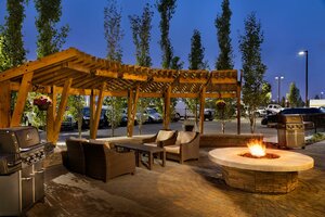 Гостиница Staybridge Suites West Edmonton