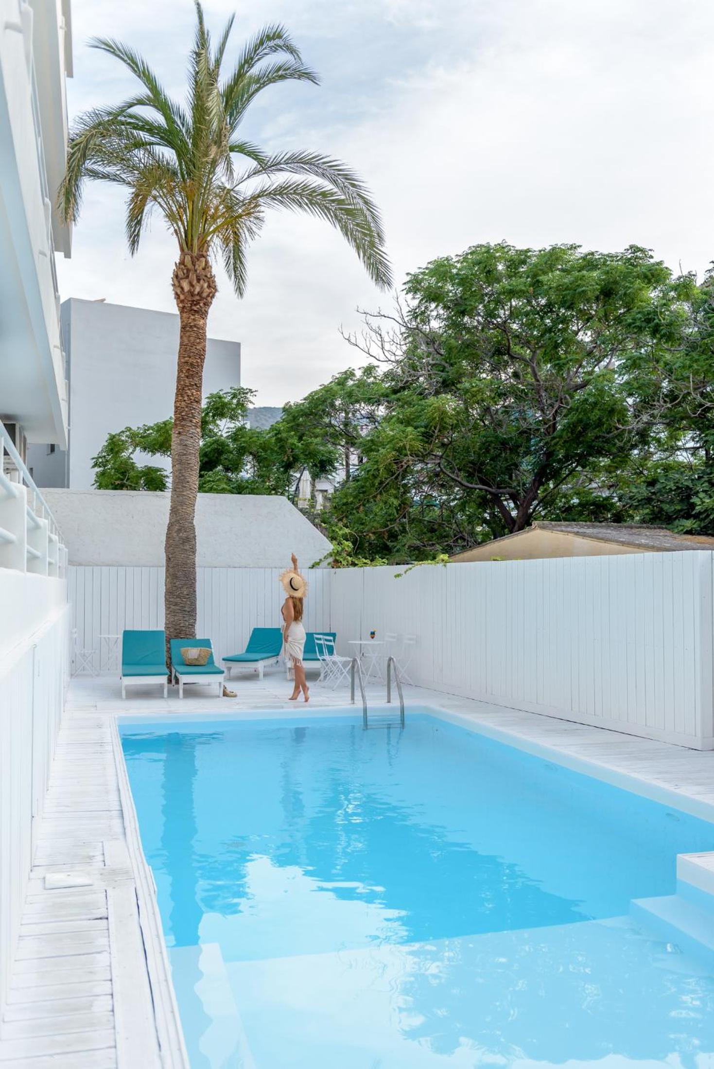 Фото Azure Mare Hotel