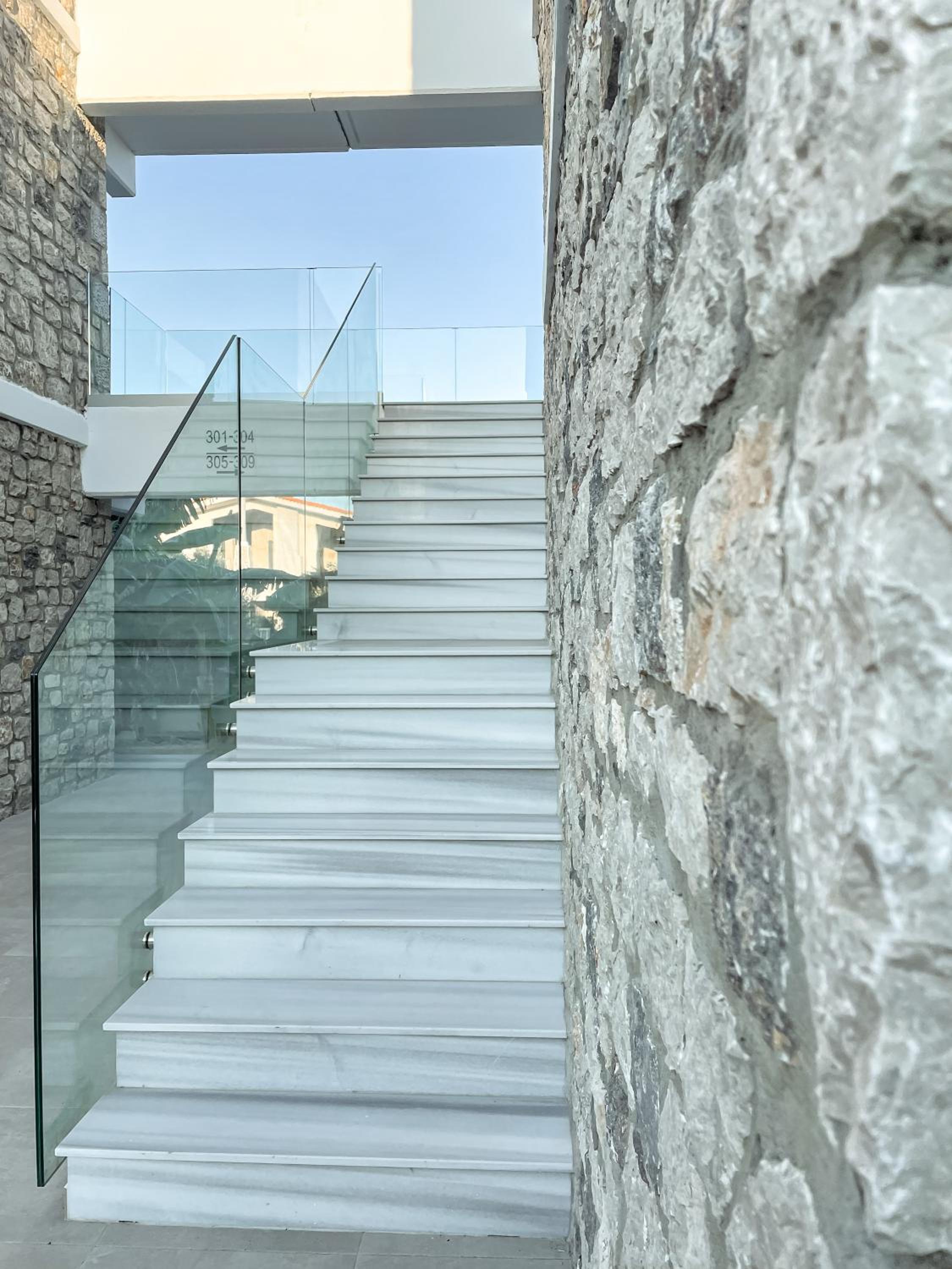 Фото Barbie Hotel Apartments