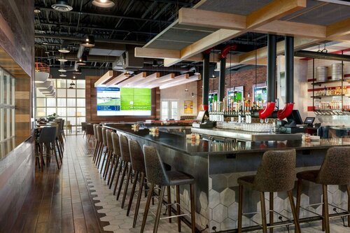 Гостиница Delta Hotels by Marriott Indianapolis Airport