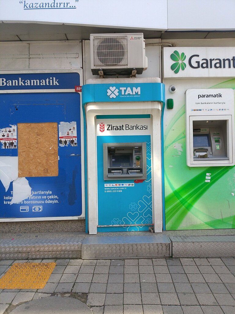 ATM Ziraat Bank, Istanbul, photo