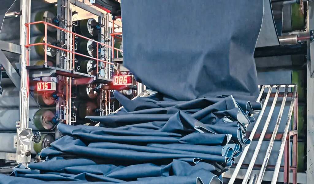 Garment factory Abdulla Al Hamed Garments & Tex Trading, Ajman, photo