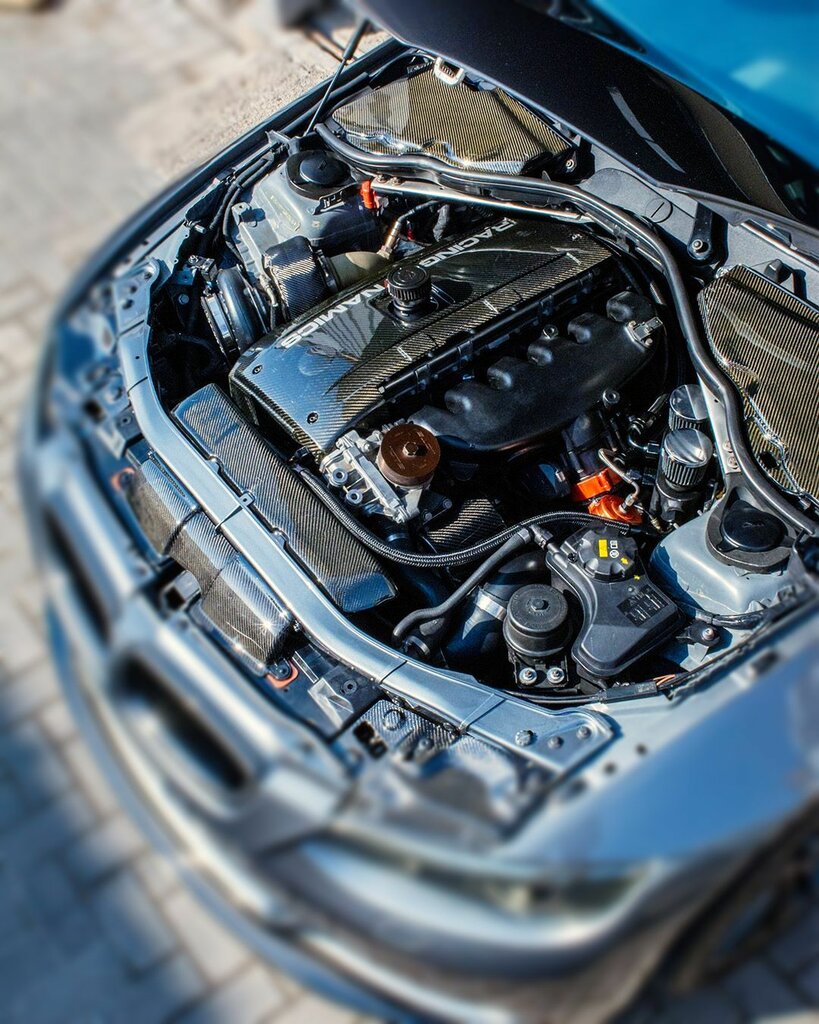 Car service, auto repair J’s Workshop, Dubai, photo