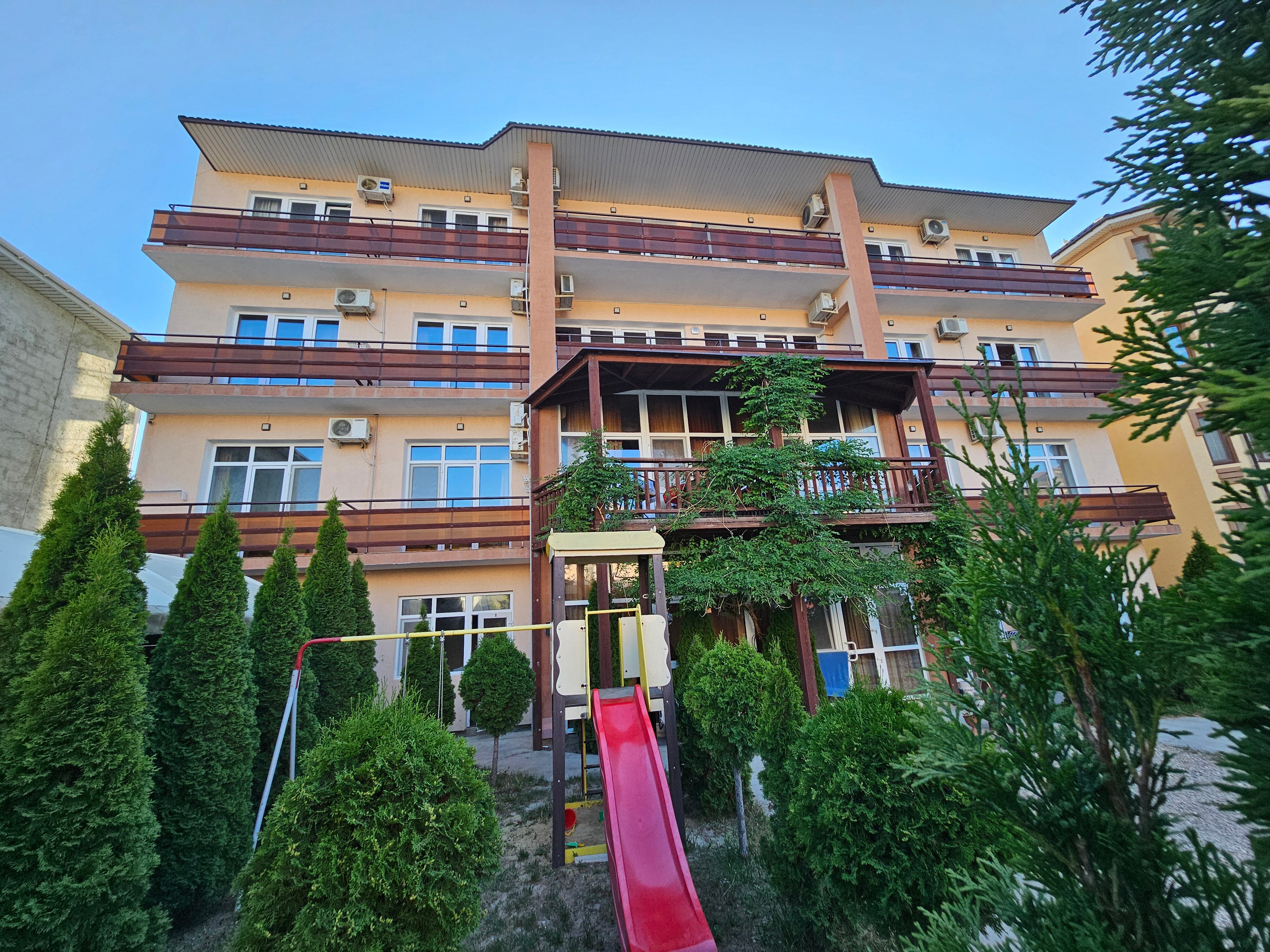 Фото отеля 1