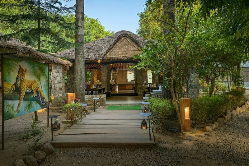 Гостиница Corbett Machaan Resort