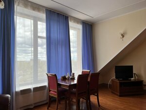 Grand (ulitsa Bumazhnikov, 7А) ، فندق
