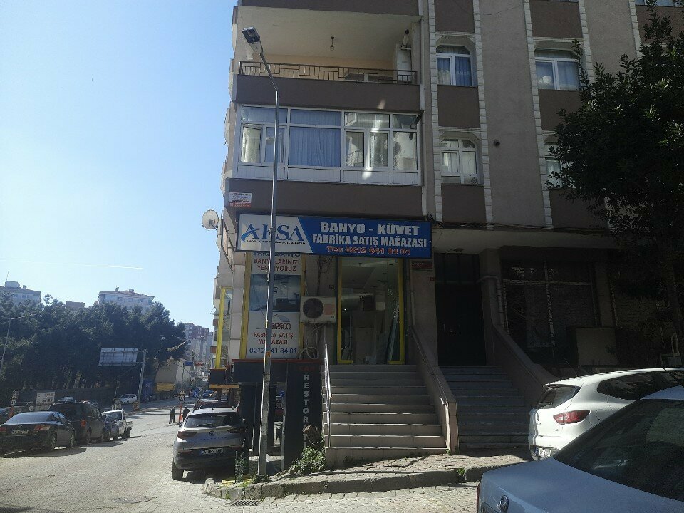 متجر بيع أدوات معدنية Aksa Bathroom-Bathtub Factory Sales Store ، اسطنبول، صورة