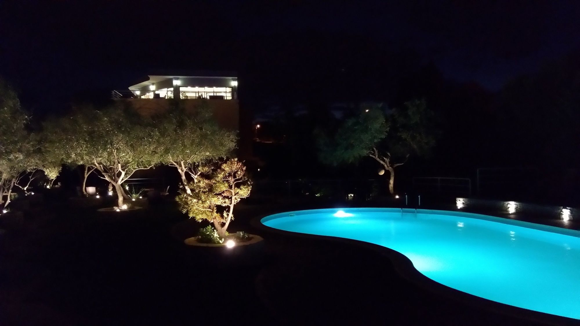 Фото Ark Beach Hotel