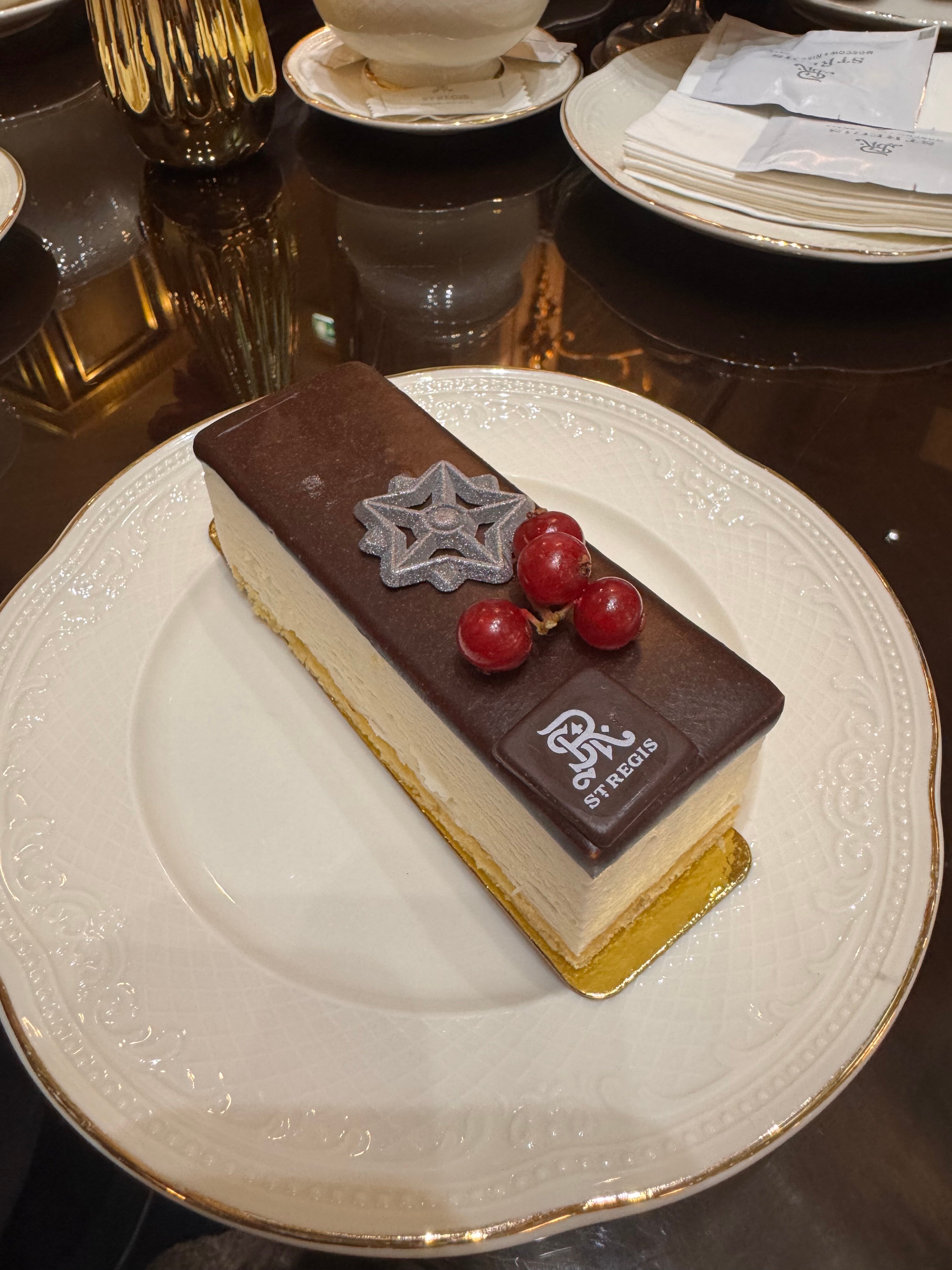 Фото The St. Regis Москва Никольская