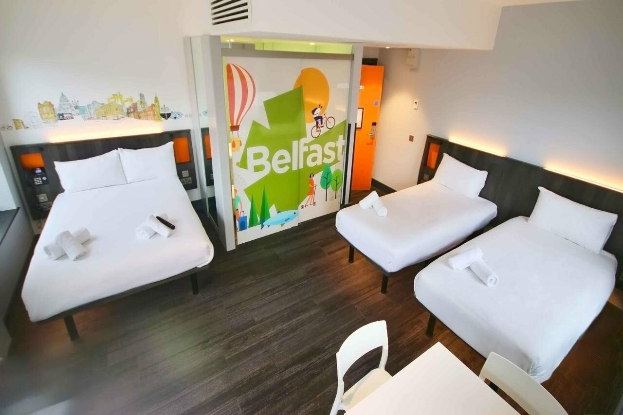 Фото EasyHotel Belfast