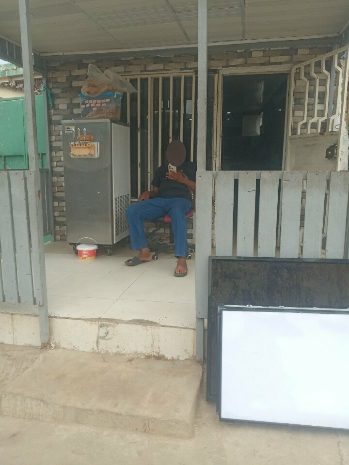 Grocery Cantina, Loanda, photo