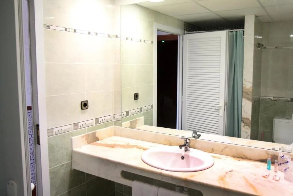 Фото Hotel Univers