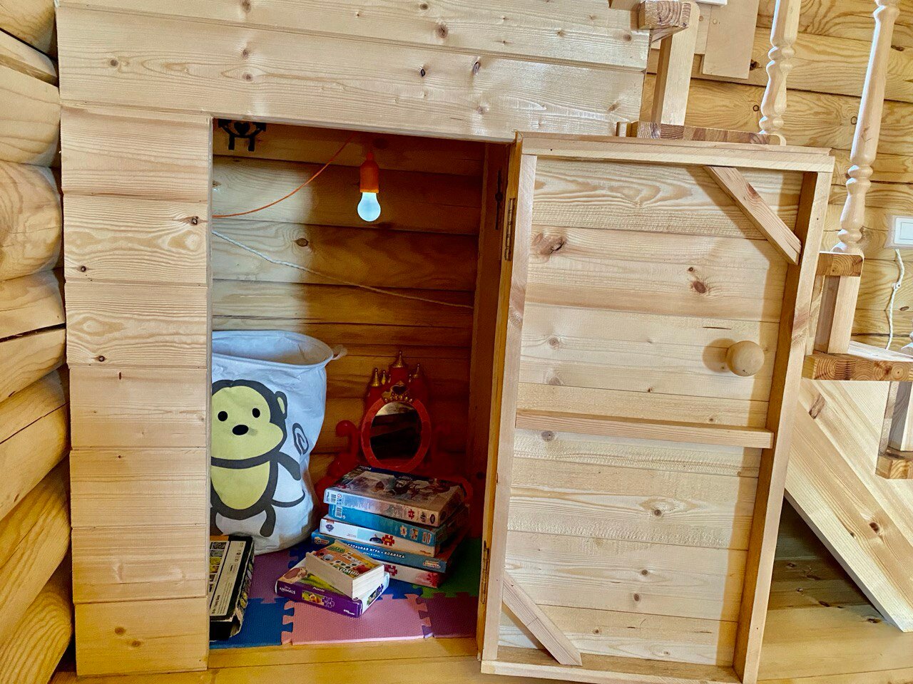 Фото Экодом у пруда