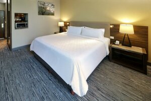 Гостиница Holiday Inn Express & Suites Monterrey Valle, an Ihg Hotel