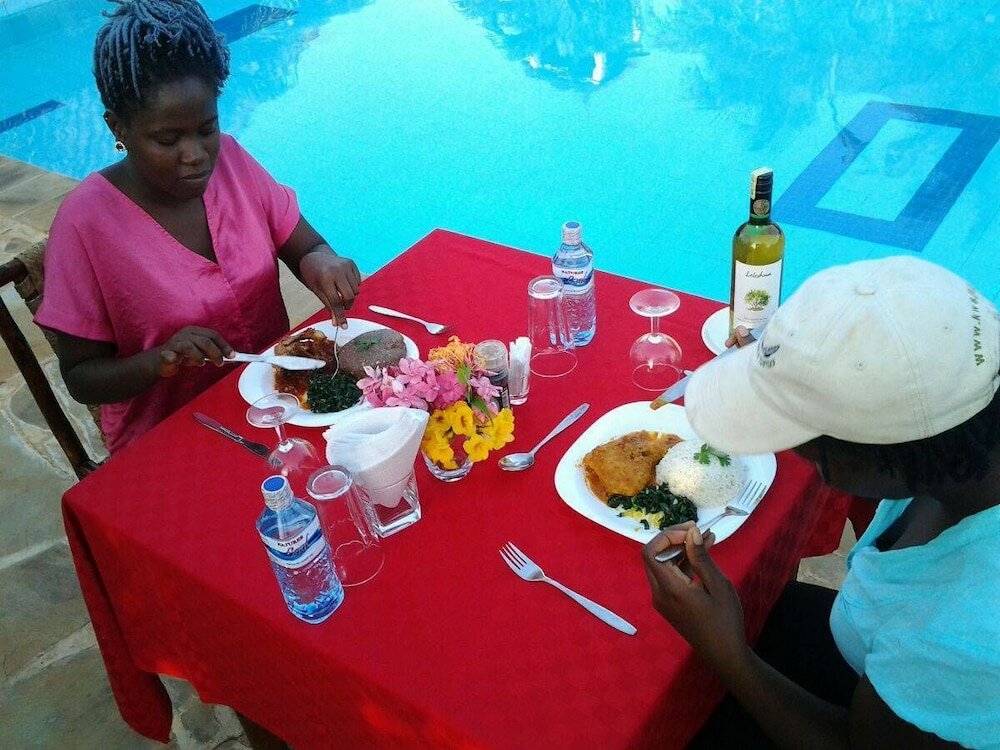 Фото Sheba Cottages