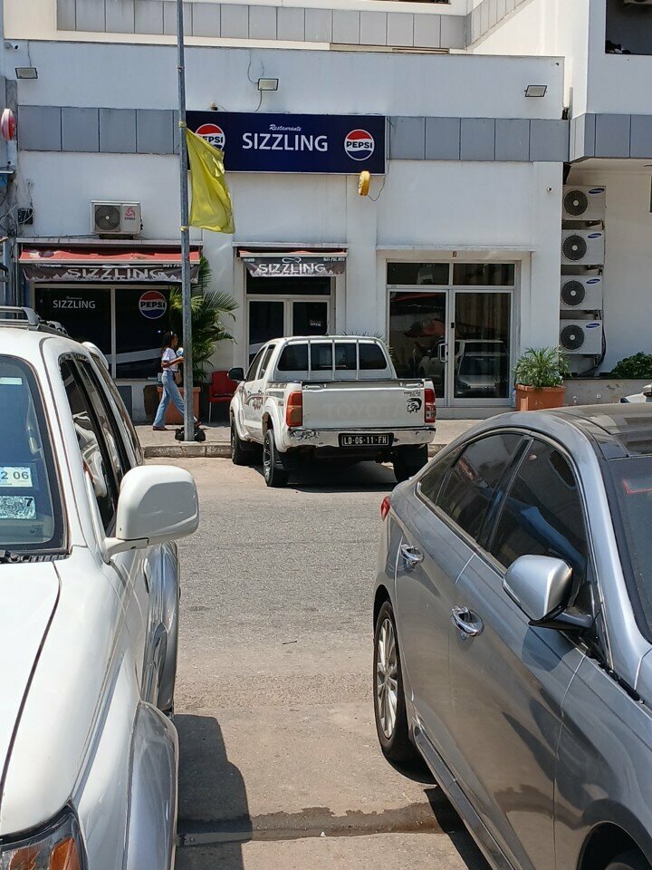 Sushi bar Sizzling, Loanda, photo