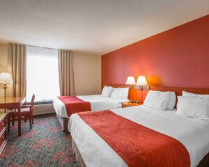 Гостиница Comfort Inn & Suites University