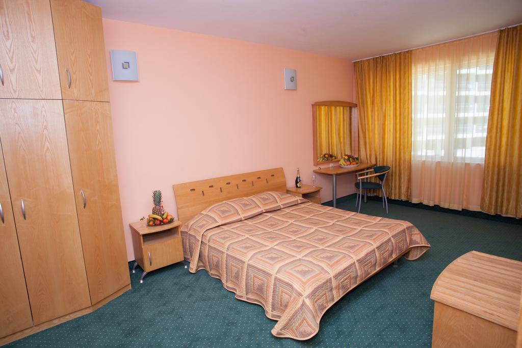 Фото Hotel Slavyanski 
