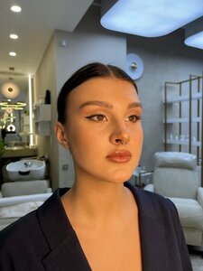 AlyuruM (Irkutsk, Dekabrskikh Sobytiy Street, 31) ، صالون تجميل