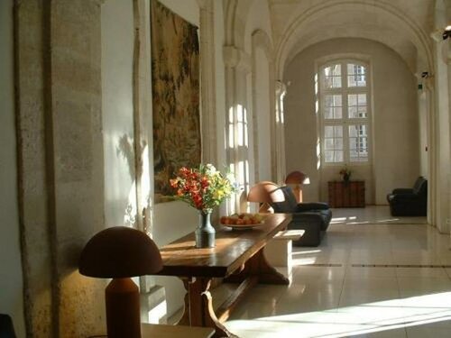 Гостиница Hôtel Cloitre Saint Louis в Авиньоне