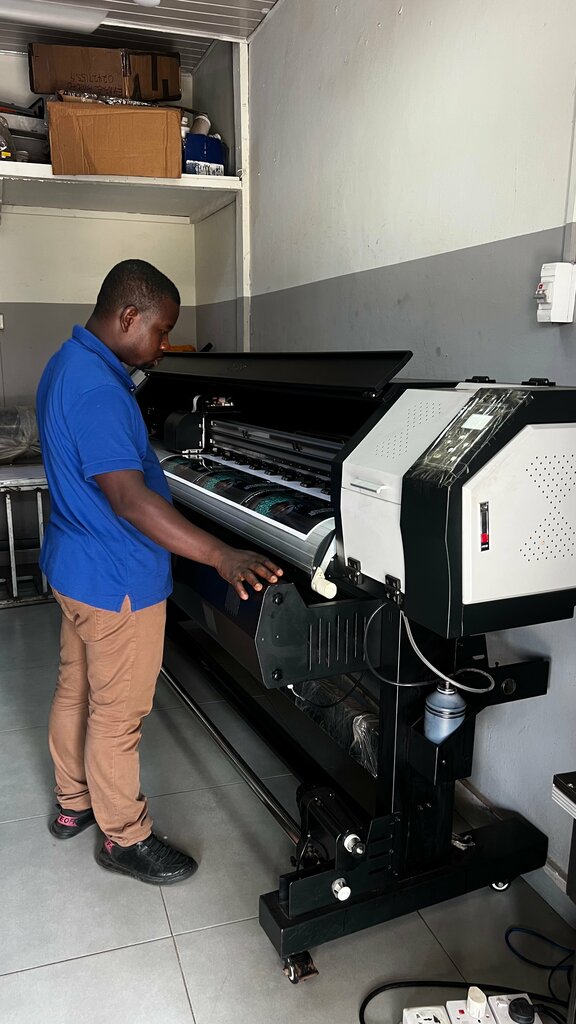 Printing services Digital Press, Accra, photo