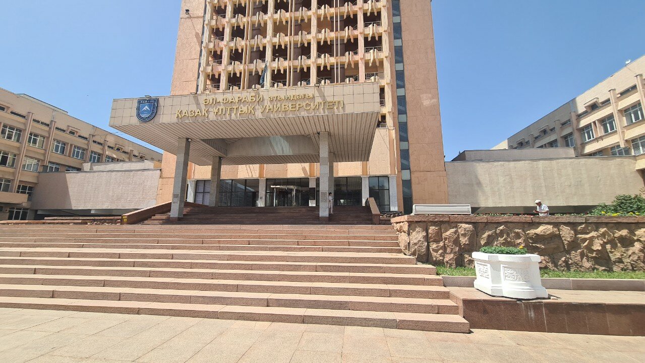 Новосибирск, құл іздейді