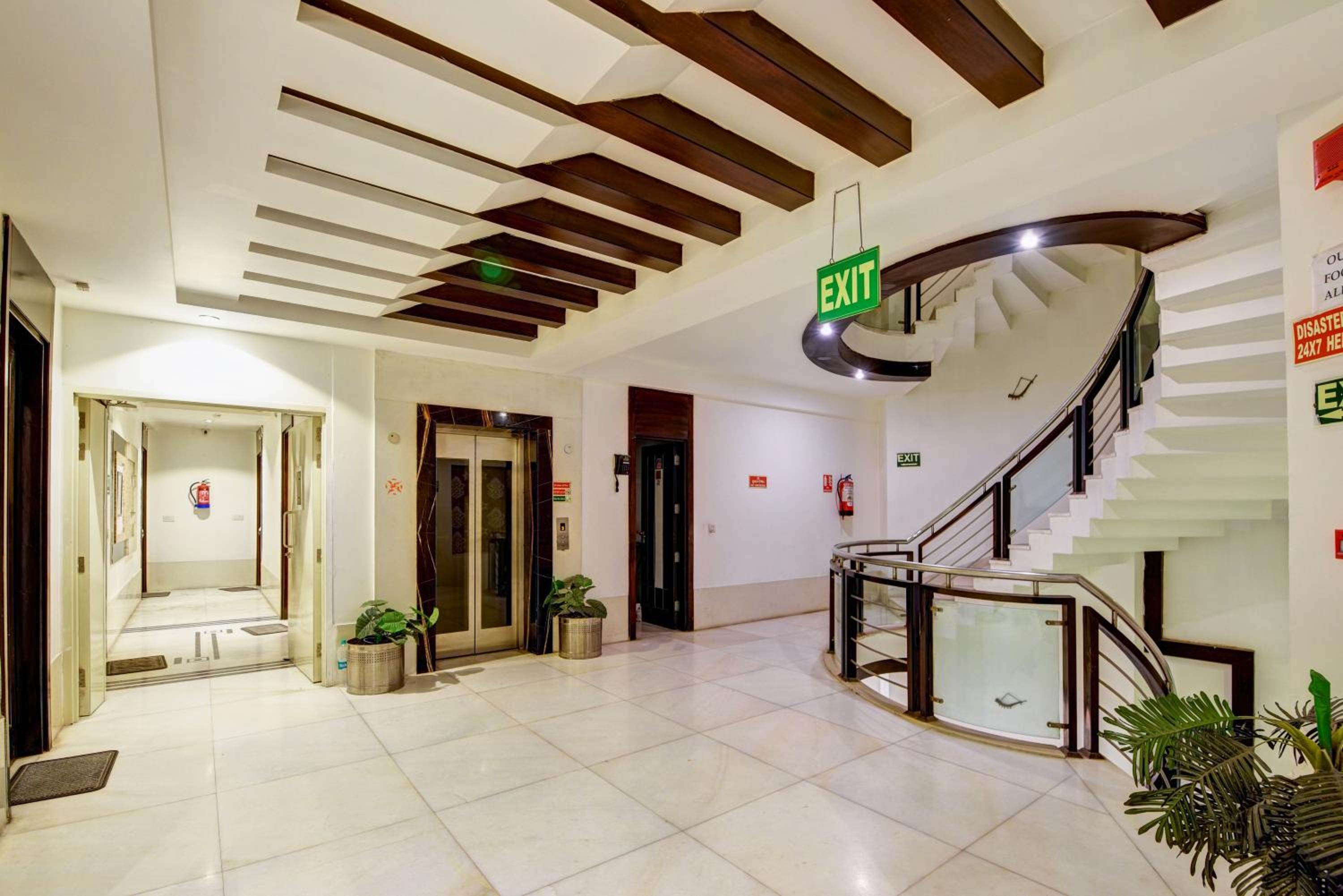 Фото Krishina Hotel