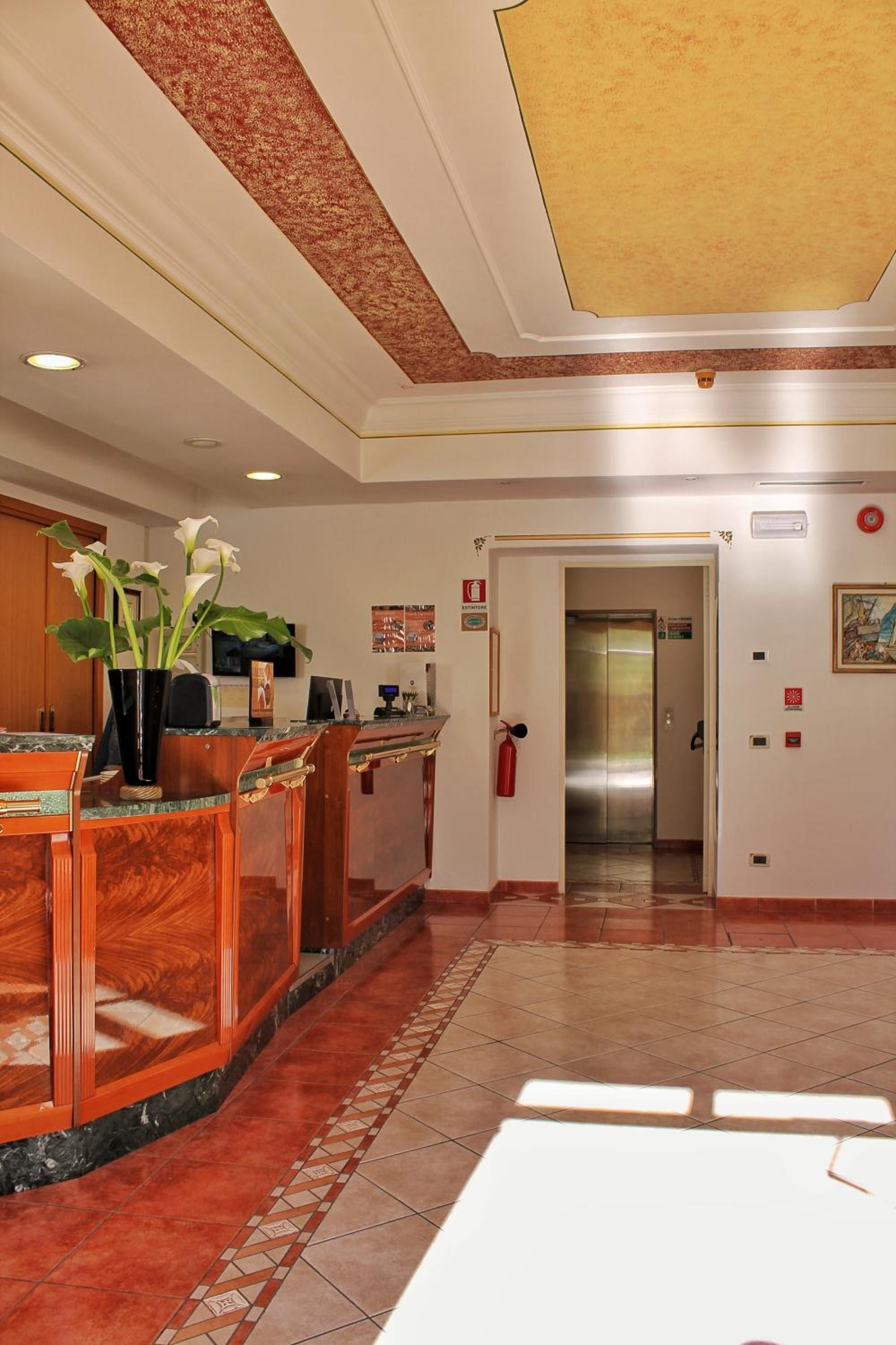 Фото Aparthotel Englovacanze