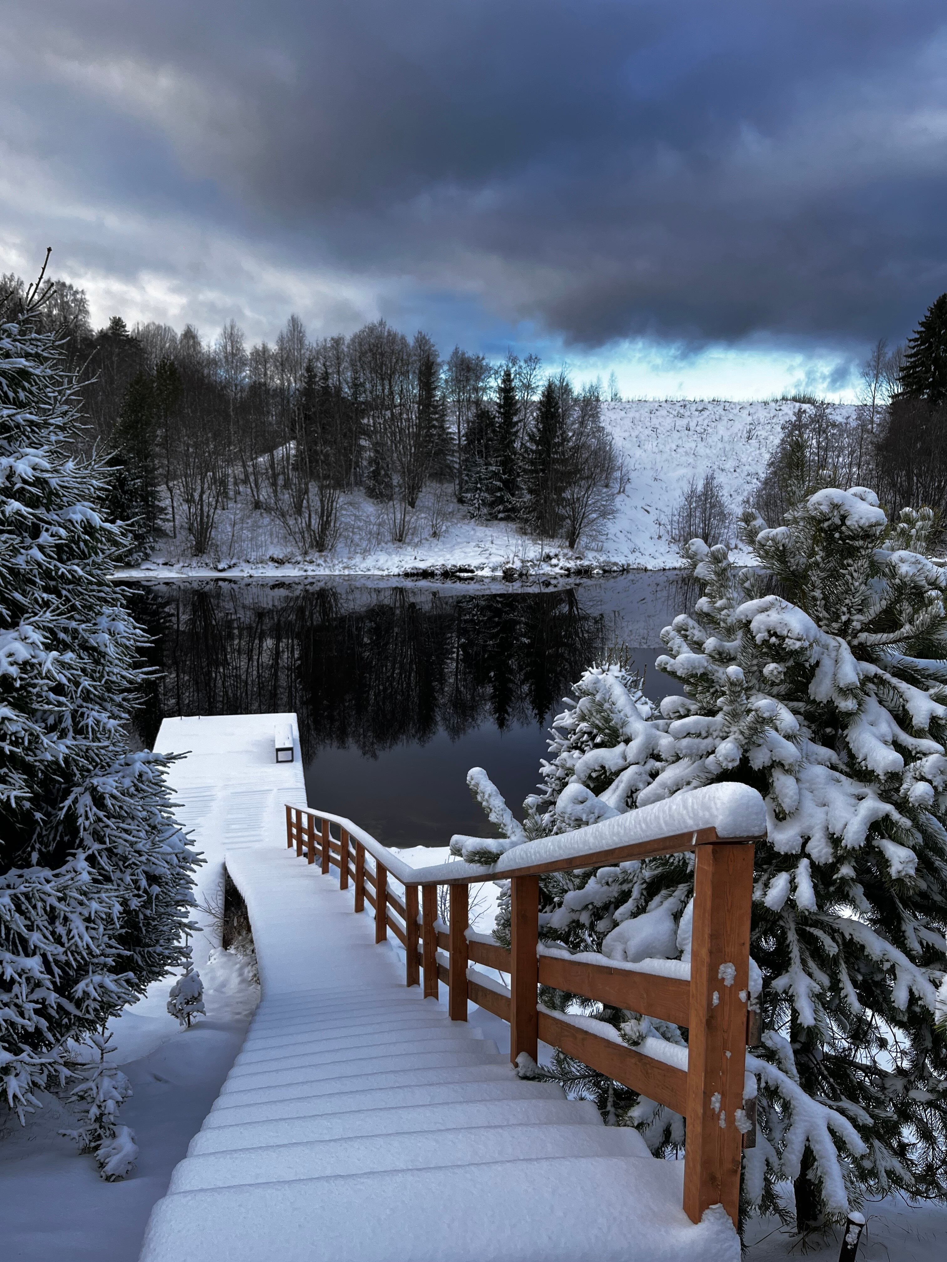 Фото Дом у реки