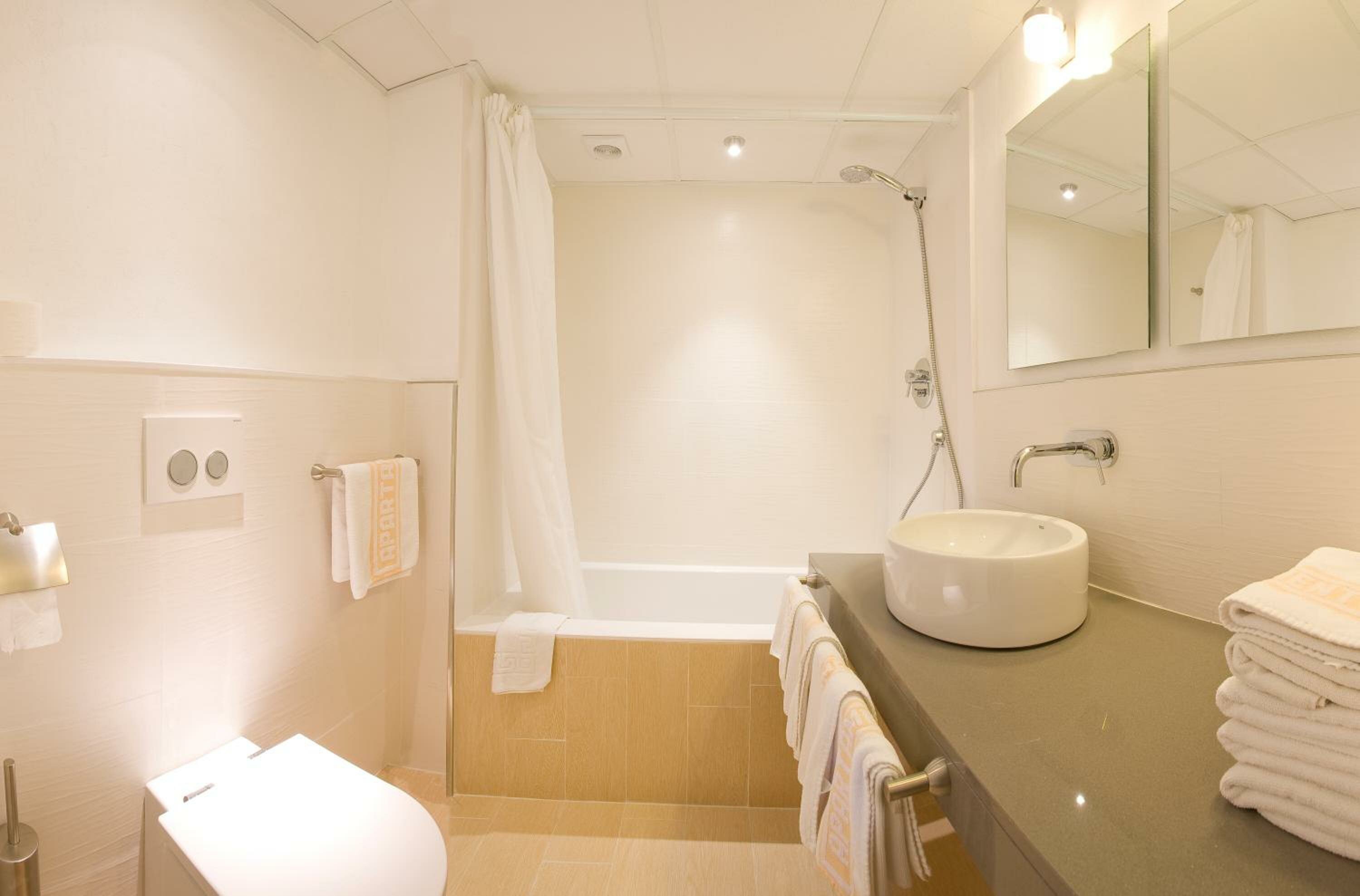 Фото Playa Bella Beach Apartments