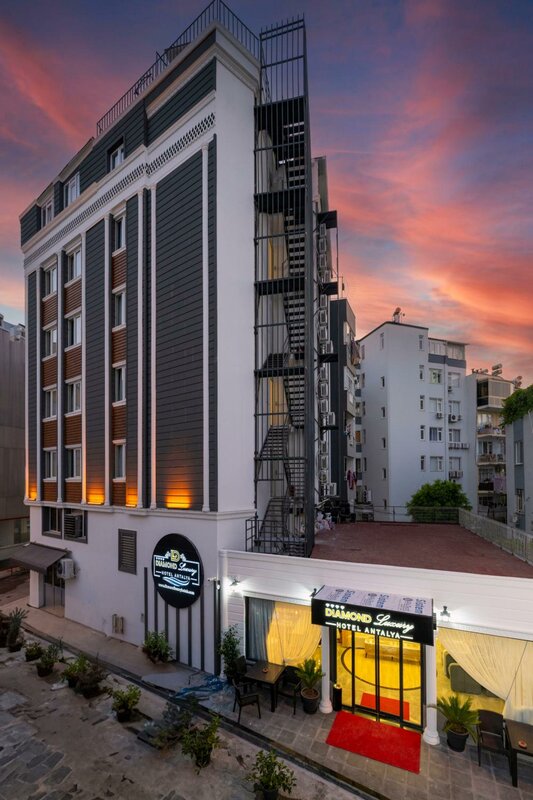 Гостиница Diamond Luxury Hotel в Муратпаше
