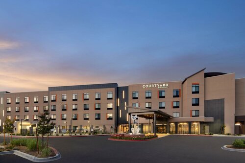 Гостиница Courtyard by Marriott Petaluma Sonoma County в Петалуме