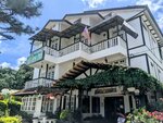 Hillview Inn