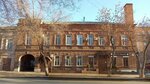 Городская усадьба купца 2-ой гильдии Василия Яковлевича Крючкова. Дом жилой с аркой. Дом доходный (Pushkinskaya ulitsa, 23), landmark, attraction