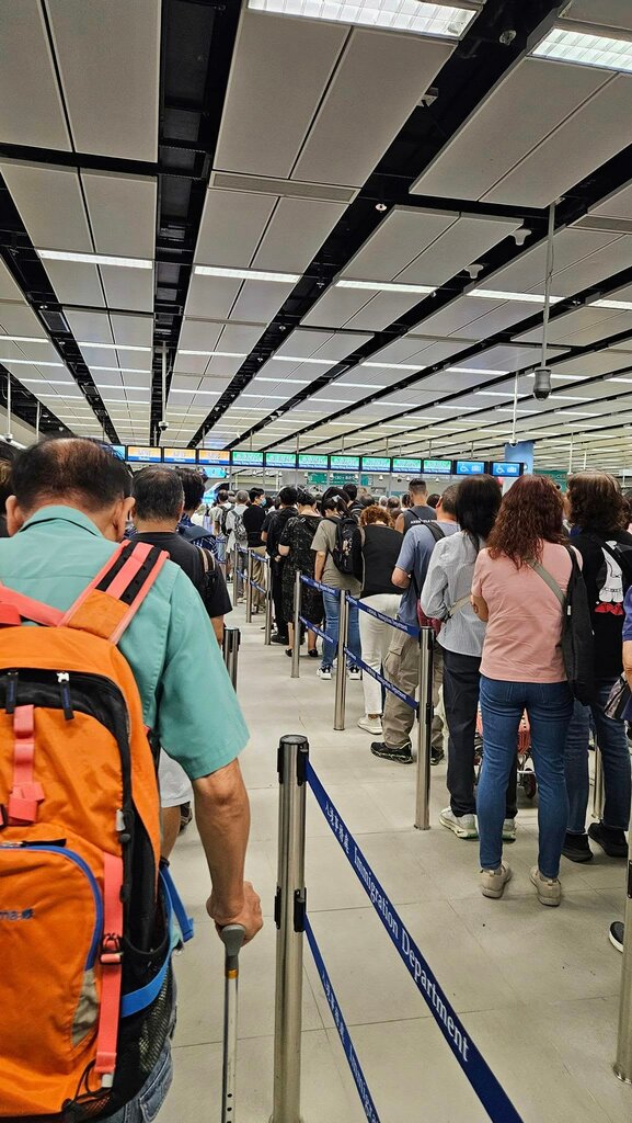 Border checkpoint Heung Yuen Wai Boundary Control Point Passenger Terminal Building, Hong Kong, photo