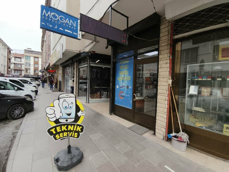 Mobile phone store Emre Communication, Ankara, photo