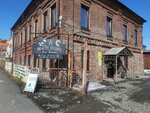 Stroitelno-torgovaya kompaniya Imperiya (pereulok 3-go Internatsionala, 4), windows