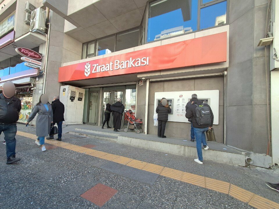 ATM Ziraat Bank, Izmir, photo