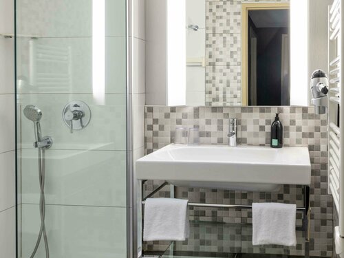 Гостиница Aparthotel Adagio La Défense Esplanade в Нейи-сюре-Сене