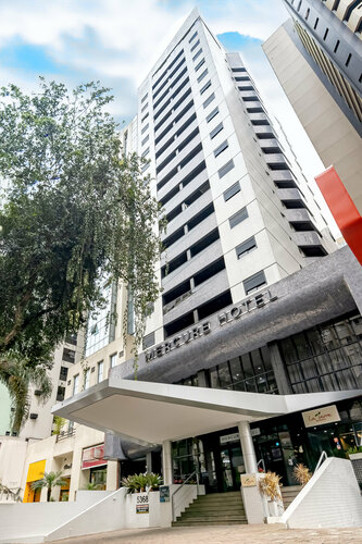 Внешний вид отеля Hotel intercity Curitiba 7 de Setembro в Куритибе, фото 1