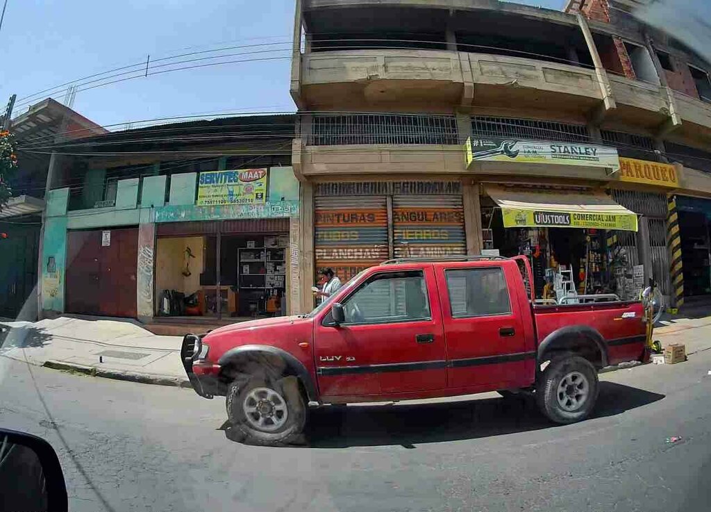 Hardware store Ferroclar Hardware Store, Cochabamba, photo