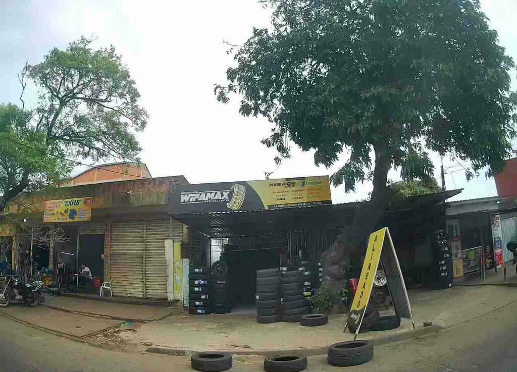 Motorcycle spare parts Wifamax, Santa Cruz de la Sierra, photo