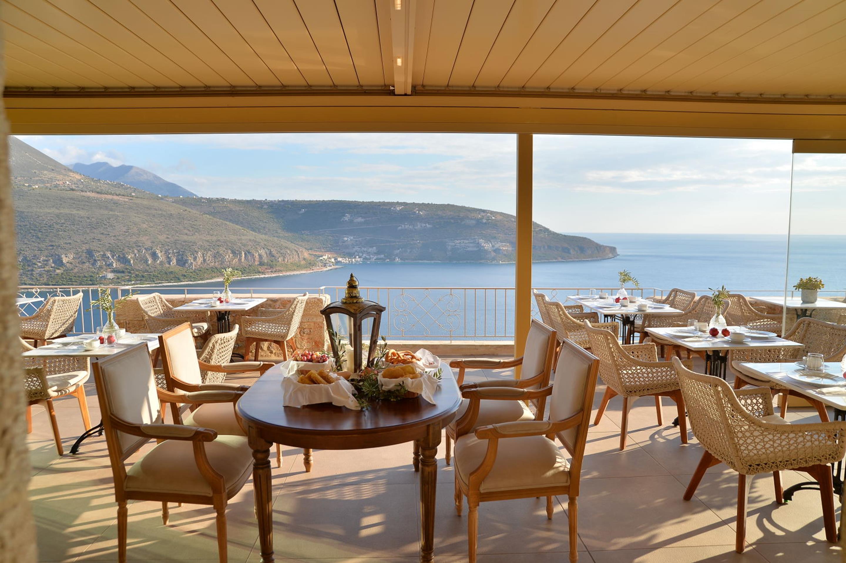 Фото Akrolithi Boutique Hotel