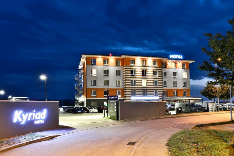 Гостиница Kyriad Pontarlier в Понтарлье