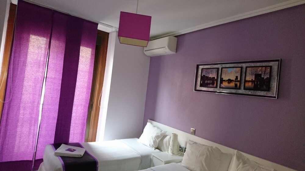 Фото C. H. Chelo