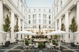 Гостиница Hotel Atlantic Hamburg, Autograph Collection