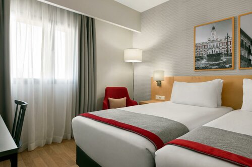 Гостиница Ramada by Wyndham Madrid Getafe в Хетафе